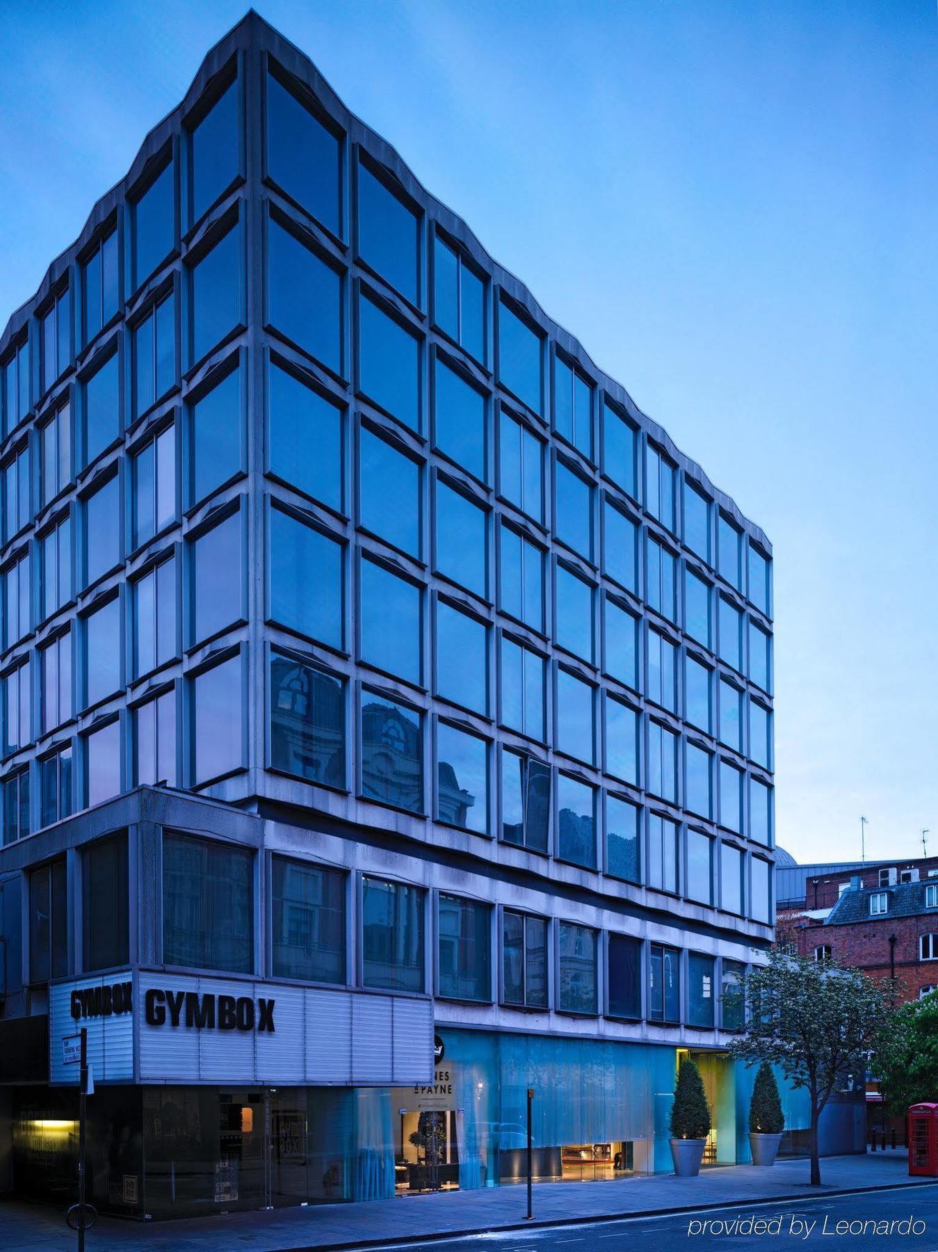 Hotel St Martins Lane Londýn Exteriér fotografie The new building of the Royal College of Art, London